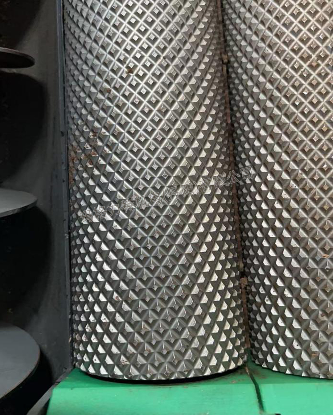 木片钻石辊筛选机